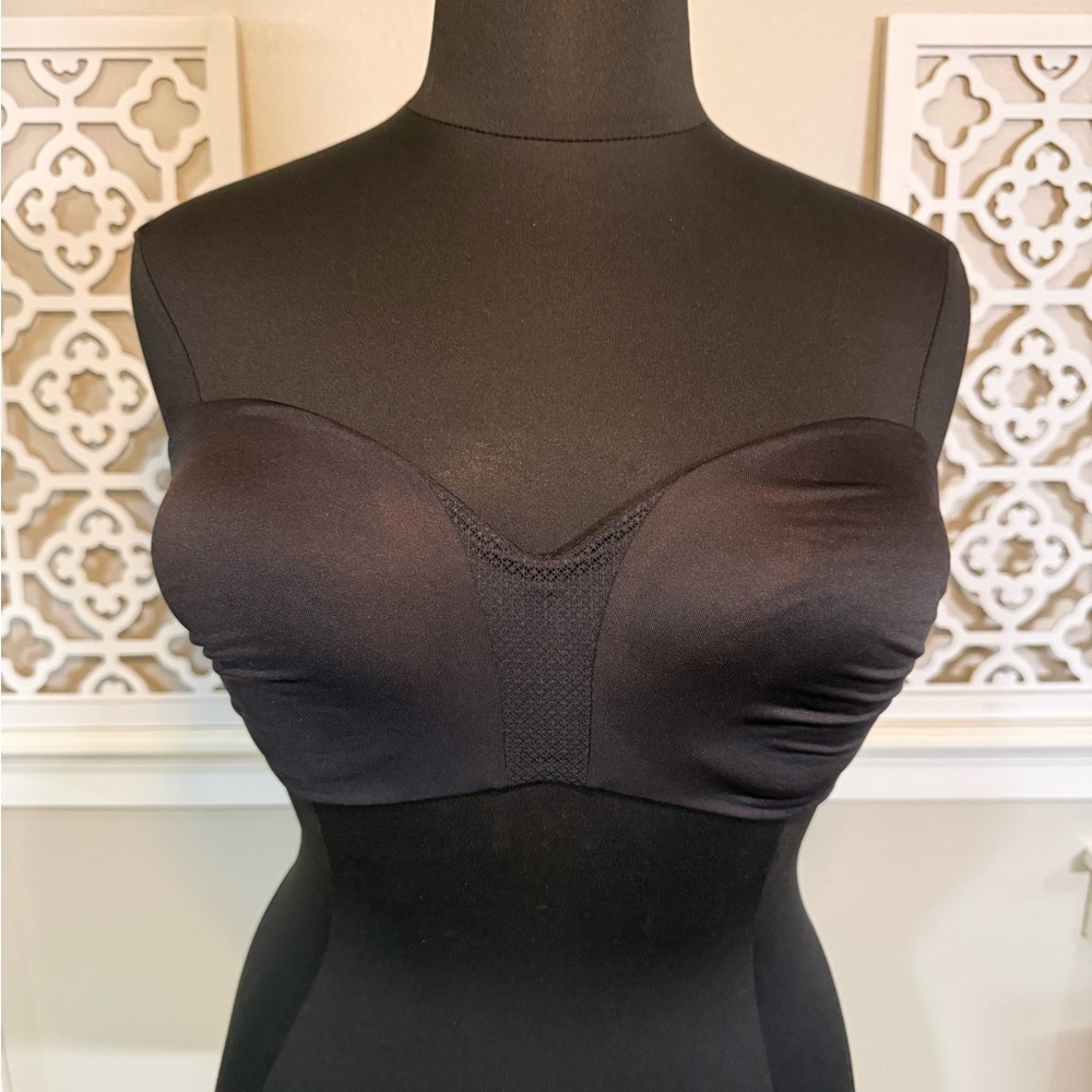 Black Strapless Bra